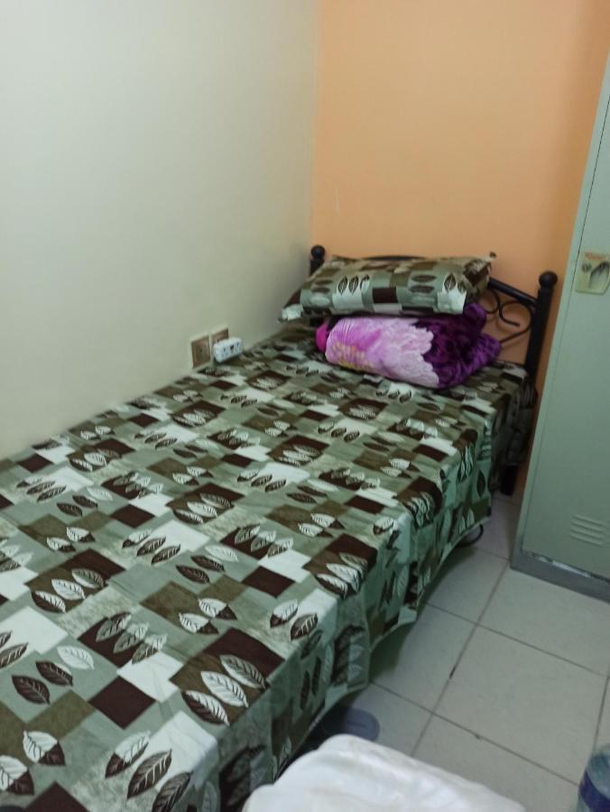 Moon Backpackers , Al Rigga , Partition For Couples And For Singles Dubai Exterior foto