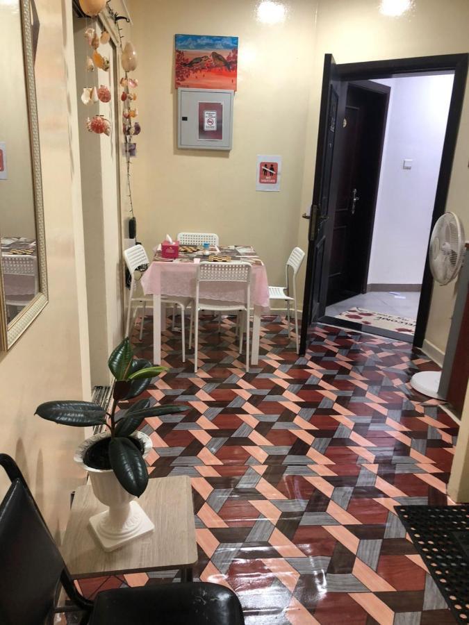 Moon Backpackers , Al Rigga , Partition For Couples And For Singles Dubai Exterior foto