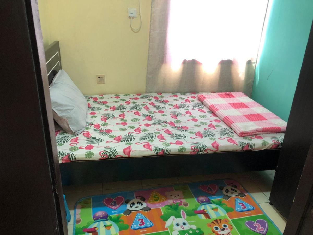 Moon Backpackers , Al Rigga , Partition For Couples And For Singles Dubai Exterior foto