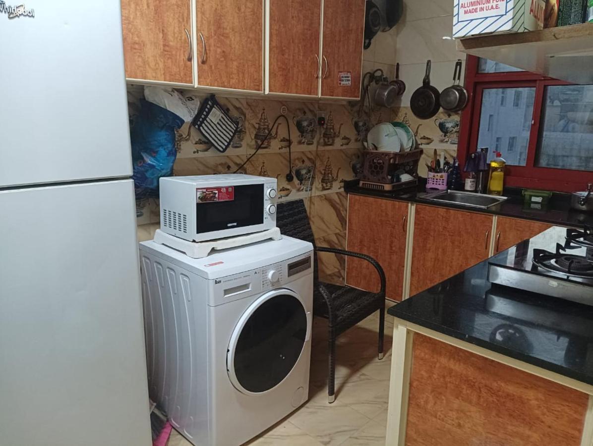 Moon Backpackers , Al Rigga , Partition For Couples And For Singles Dubai Exterior foto