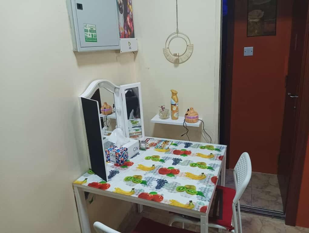 Moon Backpackers , Al Rigga , Partition For Couples And For Singles Dubai Exterior foto