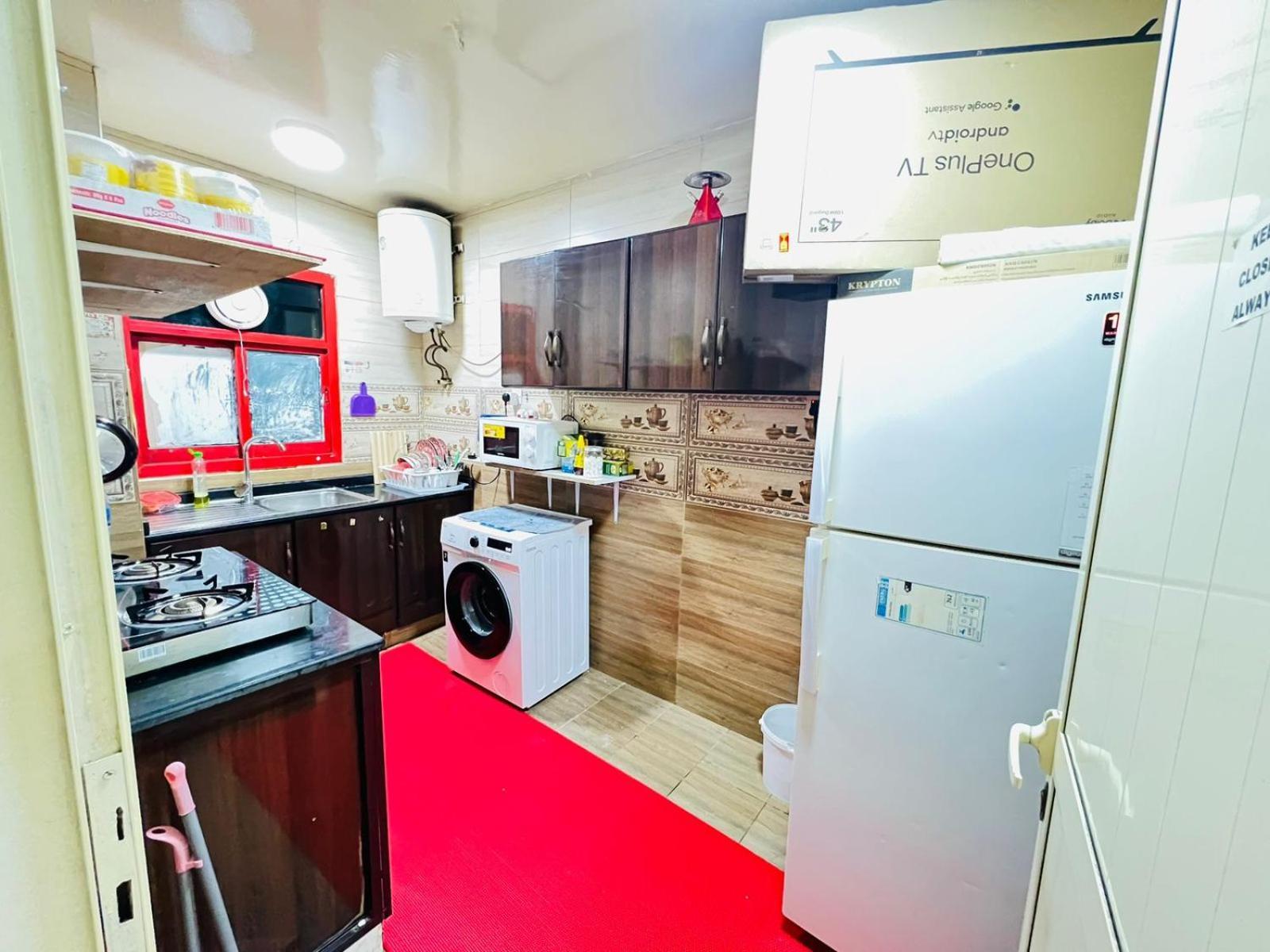 Moon Backpackers , Al Rigga , Partition For Couples And For Singles Dubai Exterior foto